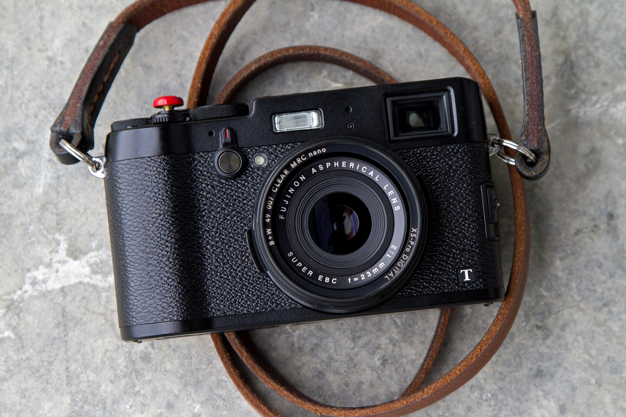 I Sold My Leica And Got A Fuji X100T For Street Photography